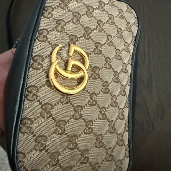 Gucci Beige GG Monogram Crossbody with Black Trim and Gold Hardware - Picture 5 of 7